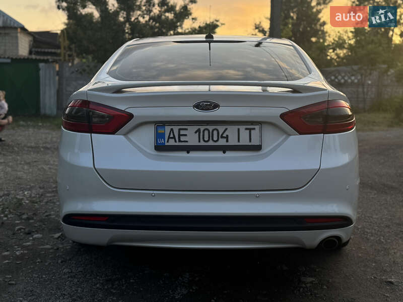 Седан Ford Fusion 2014 в Дніпрі