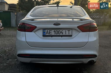 Седан Ford Fusion 2014 в 