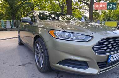 Седан Ford Fusion 2013 в 