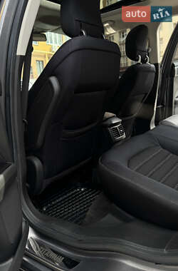 Седан Ford Fusion 2012 в 