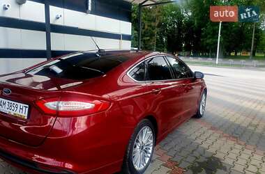 Седан Ford Fusion 2012 в 