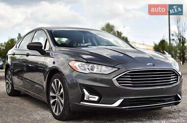 Седан Ford Fusion 2019 в Кривом Роге