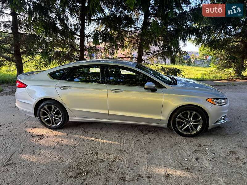 Седан Ford Fusion 2016 в Львове