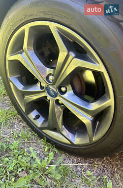 Седан Ford Fusion 2013 в 