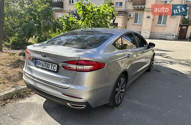 Седан Ford Fusion 2020 в 