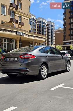 Седан Ford Fusion 2014 в 