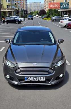 Седан Ford Fusion 2014 в 