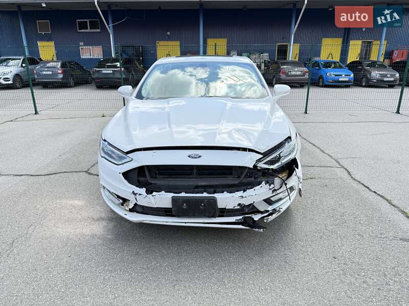 Седан Ford Fusion 2017 в Киеве фото 2 Седан Ford Fusion 2017 в Киеве