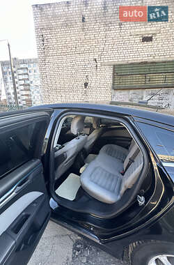 Седан Ford Fusion 2014 в 
