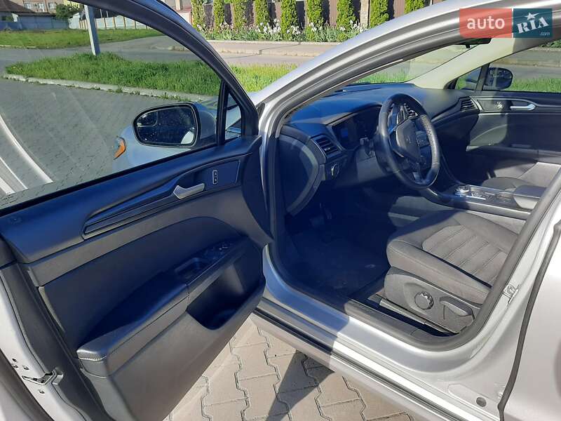 Седан Ford Fusion 2017 в Хмельницком