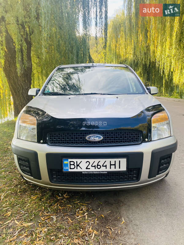 Хэтчбек Ford Fusion 2008 в Шумске фото 11 Хэтчбек Ford Fusion 2008 в Шумске