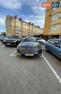 Седан Ford Fusion 2016 в 