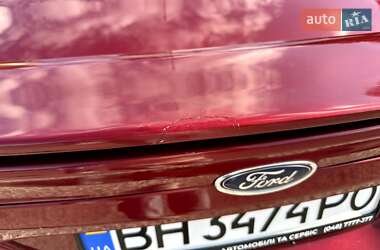 Седан Ford Fusion 2016 в 
