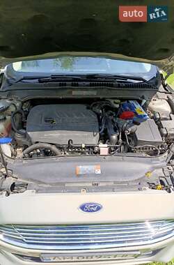 Седан Ford Fusion 2014 в 