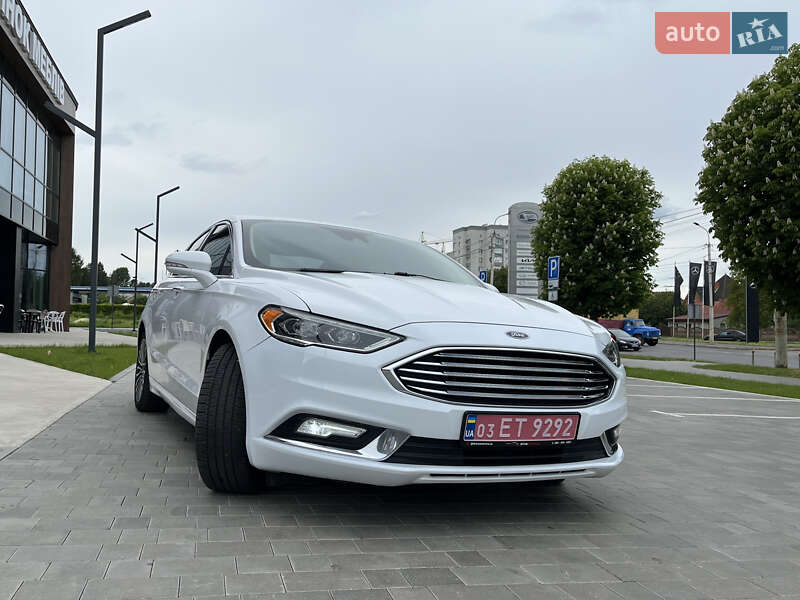 Седан Ford Fusion 2016 в Луцьку