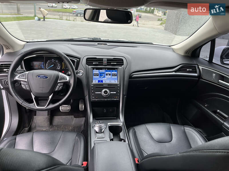 Седан Ford Fusion 2016 в Луцьку