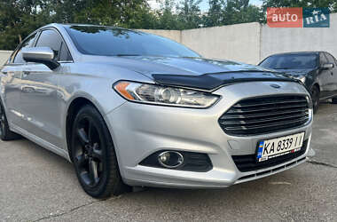 Седан Ford Fusion 2016 в 