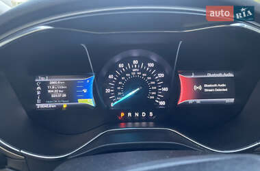 Седан Ford Fusion 2013 в 