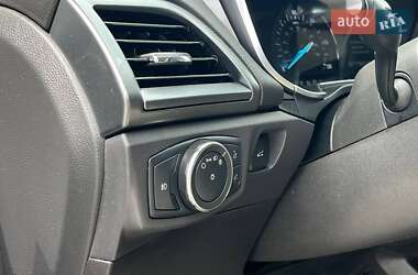 Седан Ford Fusion 2015 в 