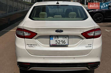 Седан Ford Fusion 2016 в 