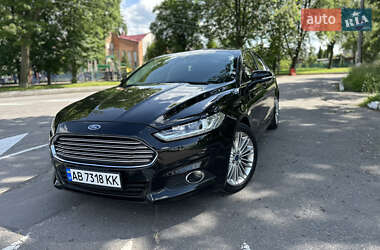 Седан Ford Fusion 2015 в 