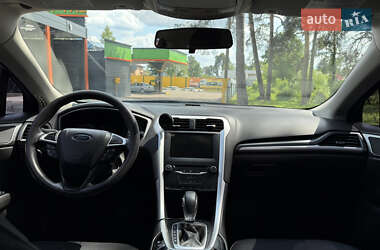 Седан Ford Fusion 2014 в 