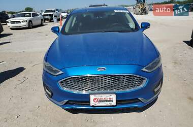 Седан Ford Fusion 2020 в 