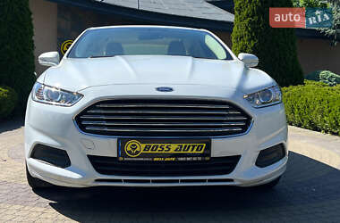 Седан Ford Fusion 2014 в 