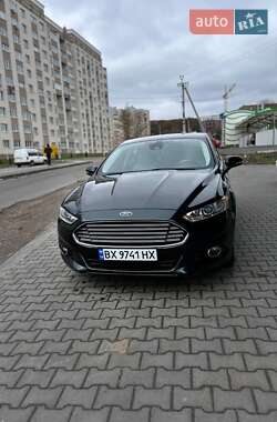 Седан Ford Fusion 2014 в 