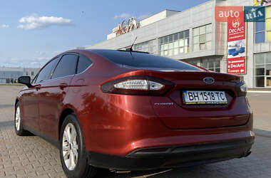 Седан Ford Fusion 2014 в 