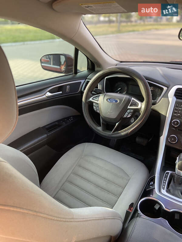 Седан Ford Fusion 2014 в Миколаєві