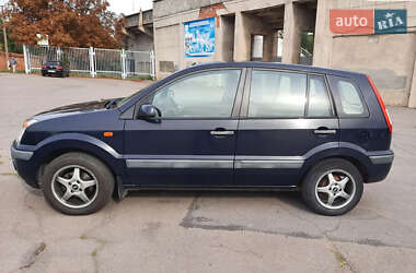 Хэтчбек Ford Fusion 2006 в 