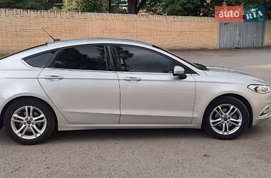 Седан Ford Fusion 2018 в 