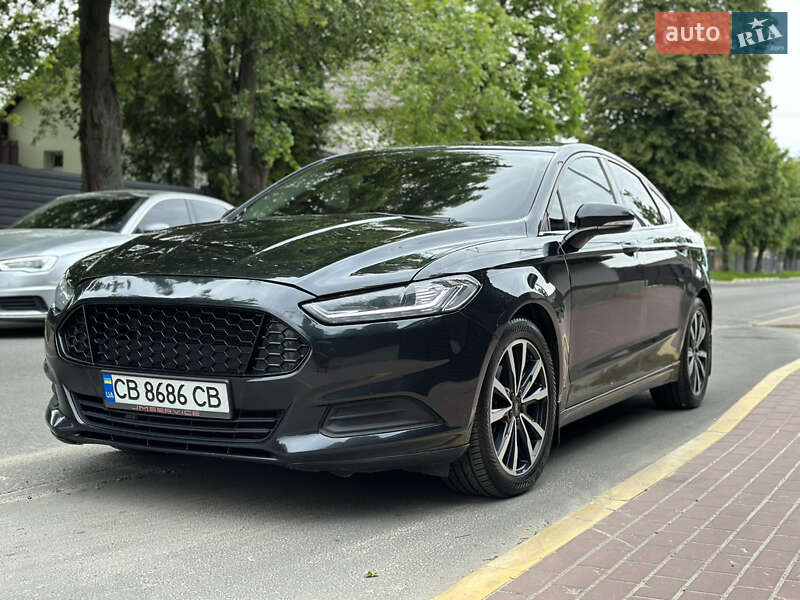 Седан Ford Fusion 2015 в 