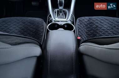 Седан Ford Fusion 2015 в 