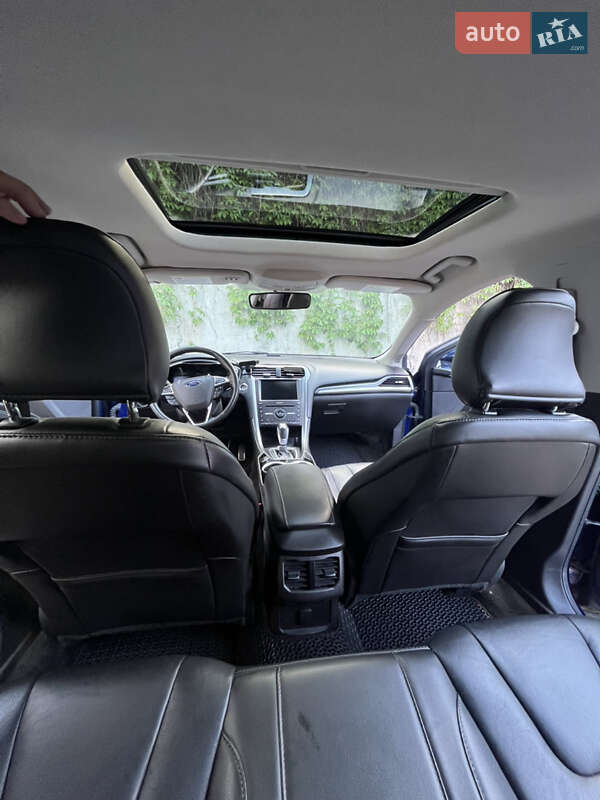 Седан Ford Fusion 2015 в Обухове