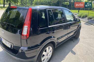Хэтчбек Ford Fusion 2007 в 