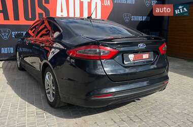Седан Ford Fusion 2015 в 