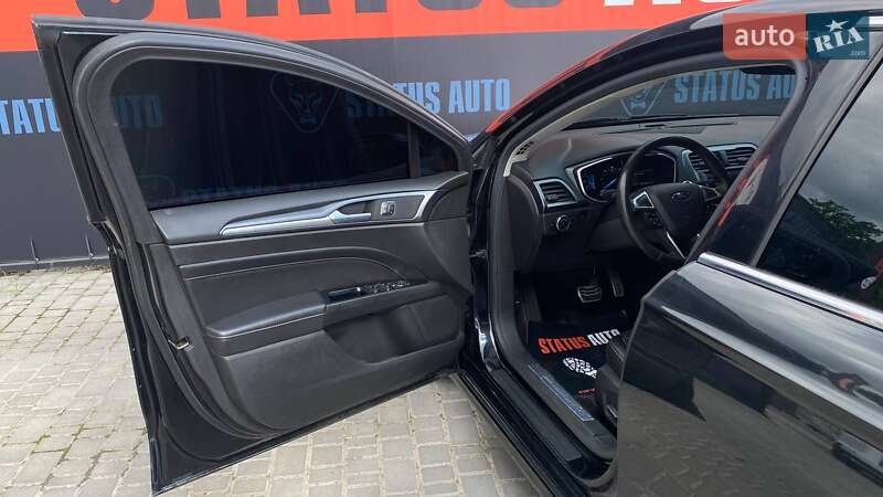 Седан Ford Fusion 2015 в Виннице