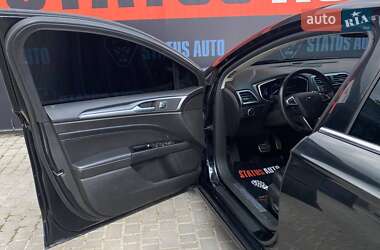 Седан Ford Fusion 2015 в 