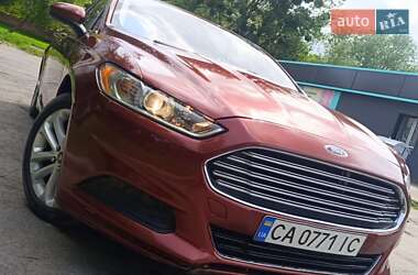 Седан Ford Fusion 2013 в 