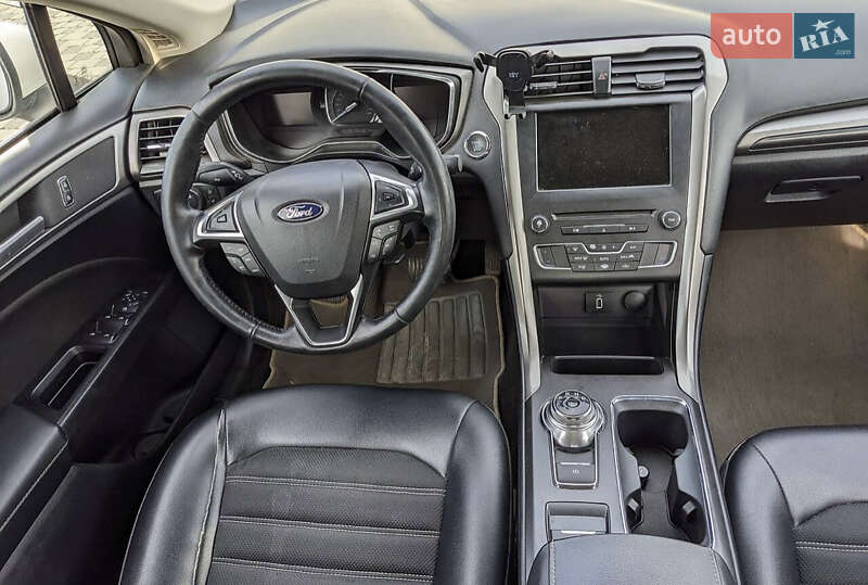 Седан Ford Fusion 2017 в Івано-Франківську