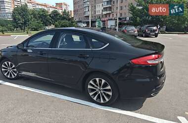 Седан Ford Fusion 2019 в 