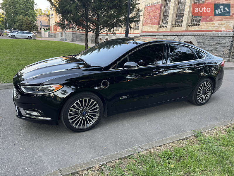 Седан Ford Fusion 2017 в Полтаві