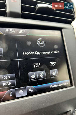 Седан Ford Fusion 2016 в 