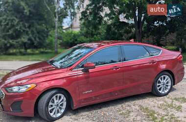 Седан Ford Fusion 2019 в Ирпене