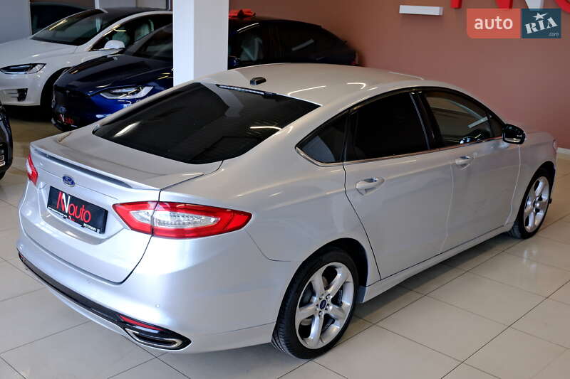 Седан Ford Fusion 2016 в Одессе