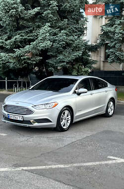 Седан Ford Fusion 2017 в 
