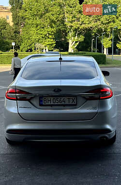 Седан Ford Fusion 2017 в 