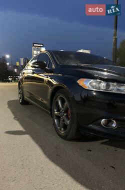 Седан Ford Fusion 2014 в 